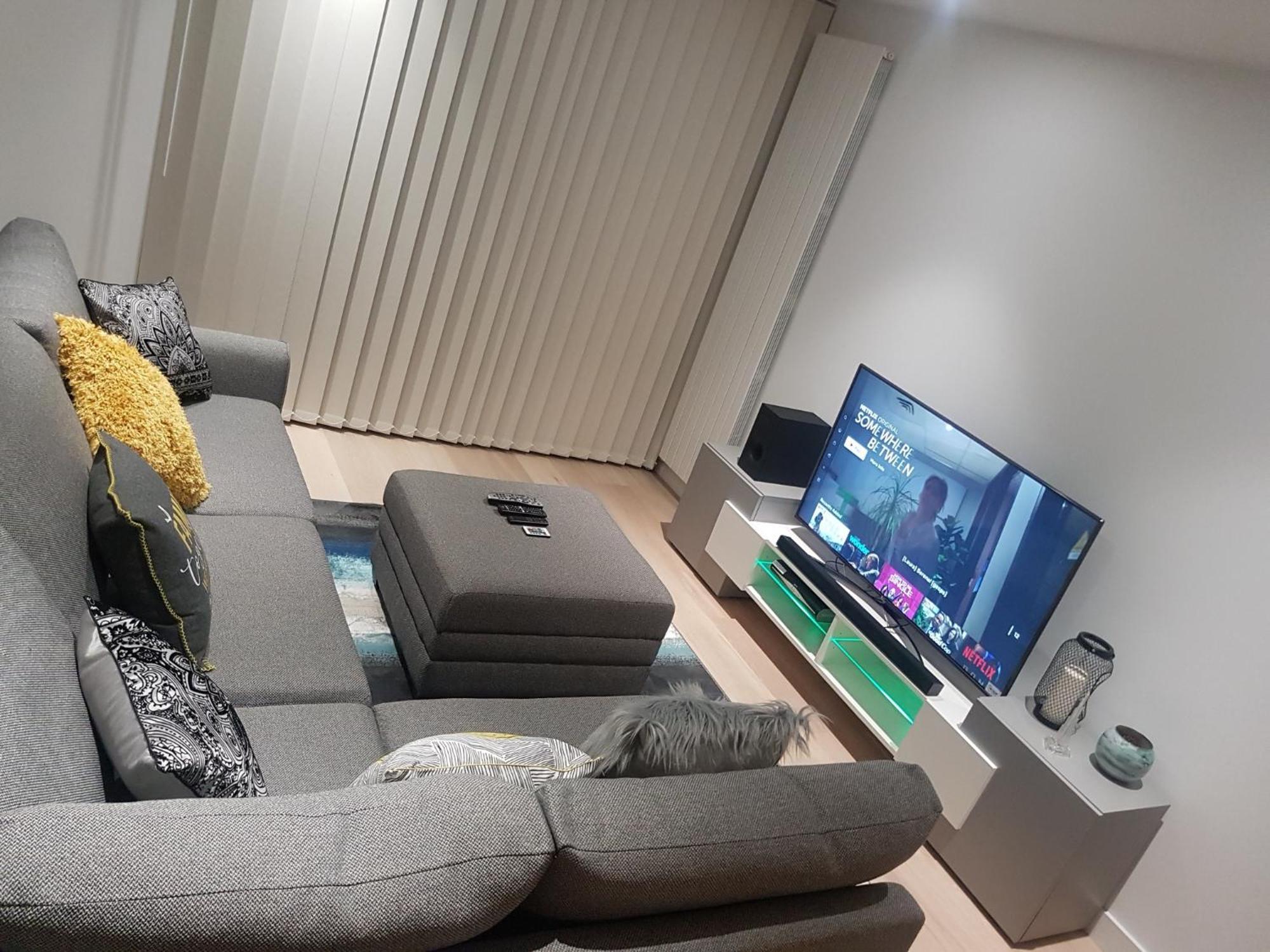 Lush Living - Double Room With Private Bathroom Лондон Экстерьер фото